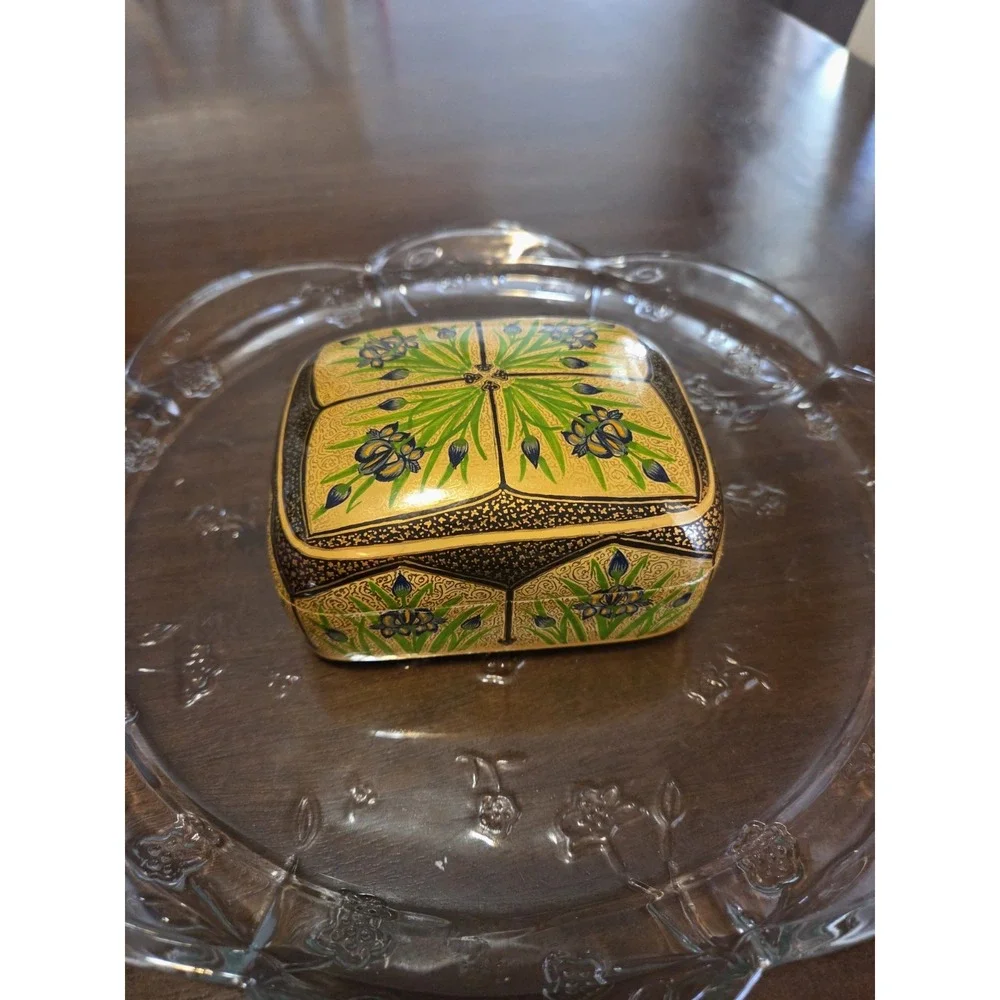 handcrafted papier-mâché trinket box from Kashmir, Hand Painted Lacquer